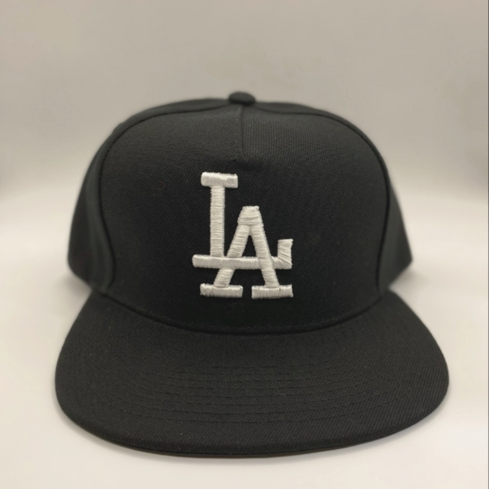 La Snapback - image 1